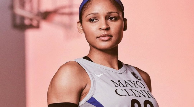 Maya Moore mais um ano fora da WNBA