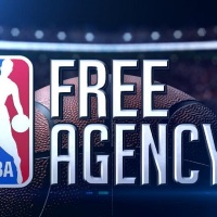 Qual é a diferença entre free agents restritos e irrestritos na NBA?
